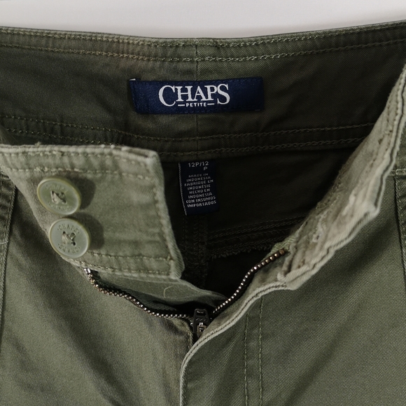 NWT Chaps Women's 3/4 Cargo, Petite Size 12, Military Green w/ pockets, straight - Picture 7 of 8